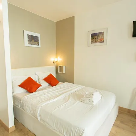 Champs Elysees & Arc De Triomphe Flat Appartamento Parigi